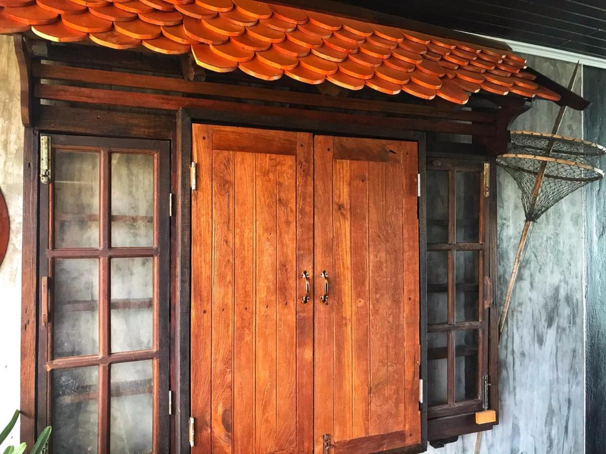 Mangrove House Lanta Old Town Hotel Ko Lanta Buitenkant foto