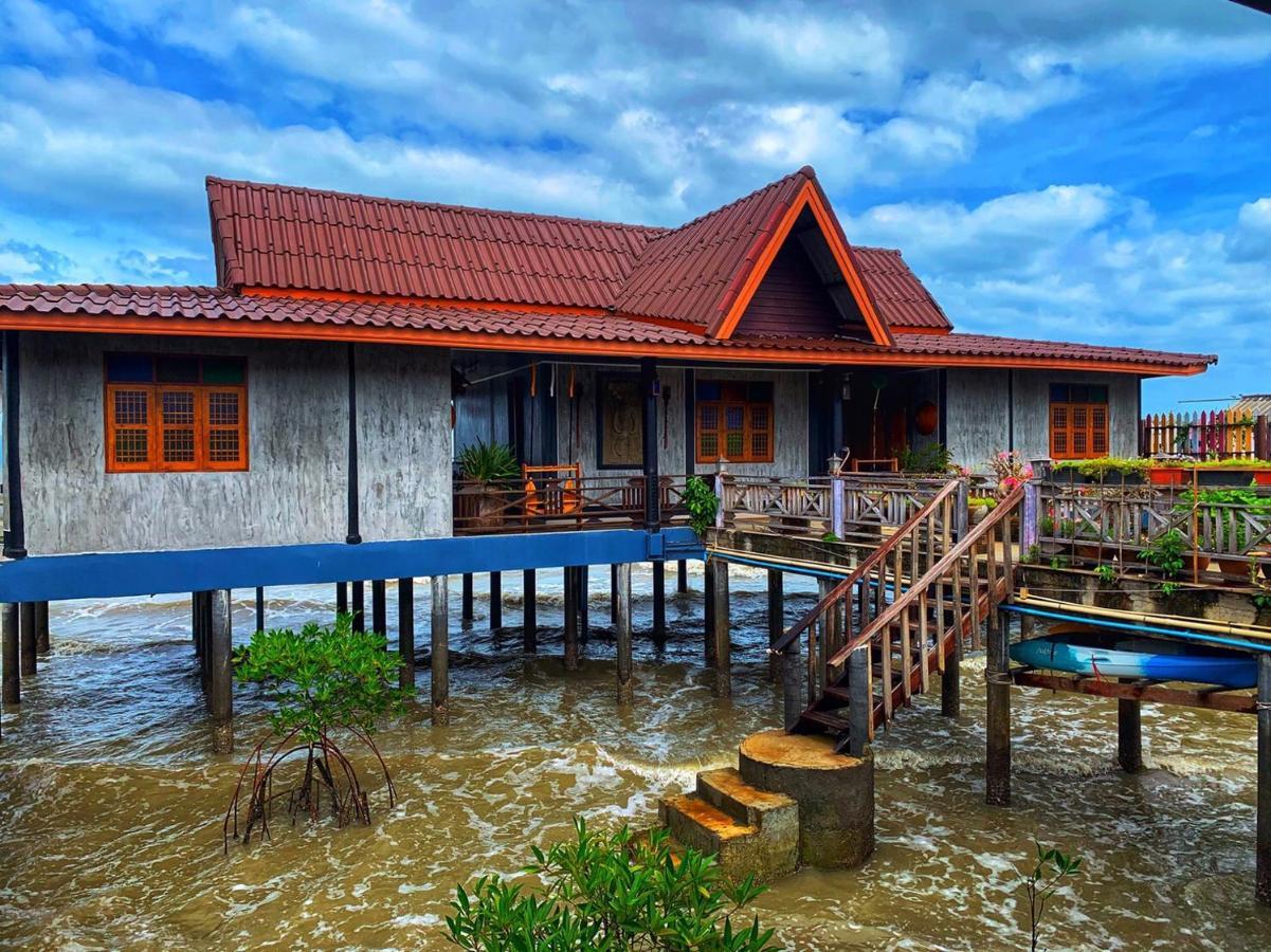 Mangrove House Lanta Old Town Hotel Ko Lanta Buitenkant foto