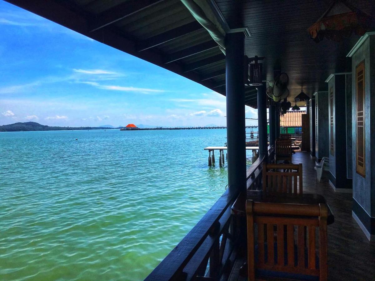 Mangrove House Lanta Old Town Hotel Ko Lanta Buitenkant foto