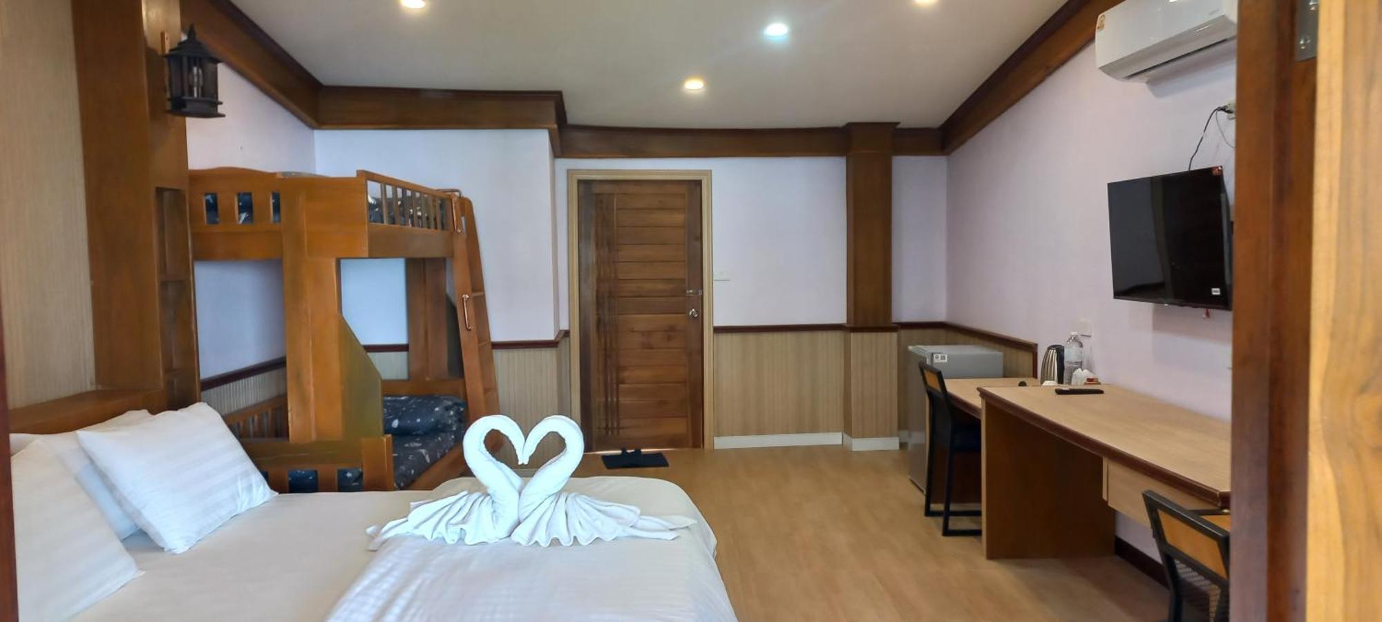 Mangrove House Lanta Old Town Hotel Ko Lanta Buitenkant foto